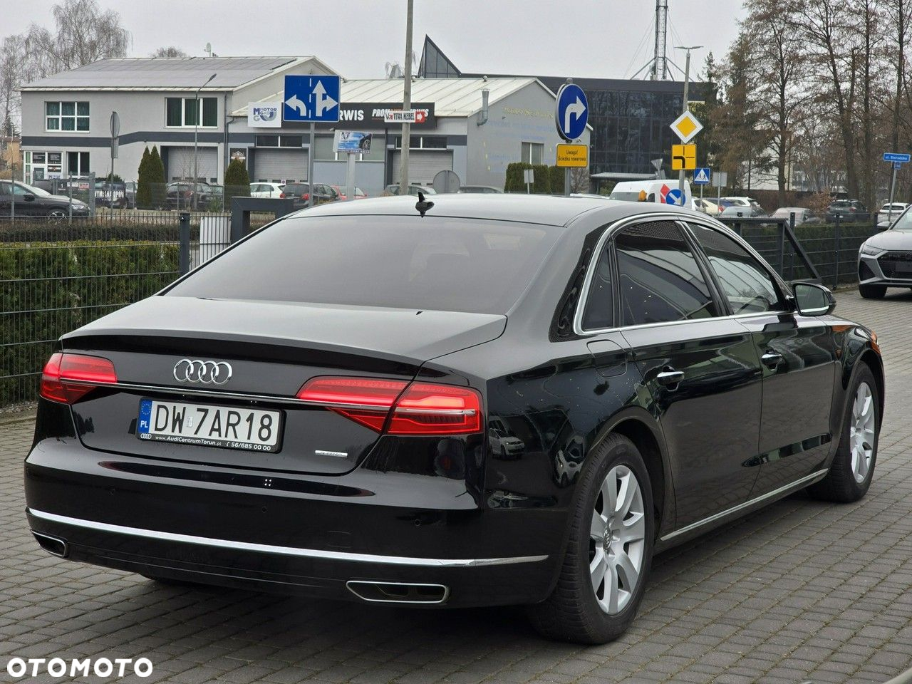Audi A8 - 4