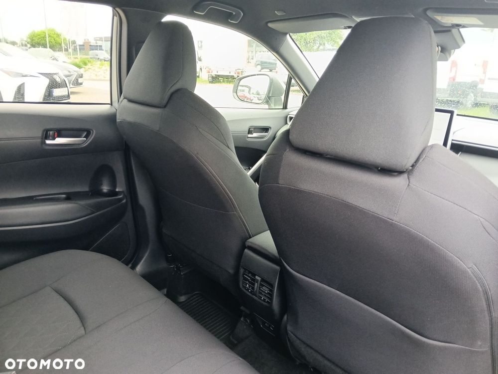 Toyota Corolla Cross - 12