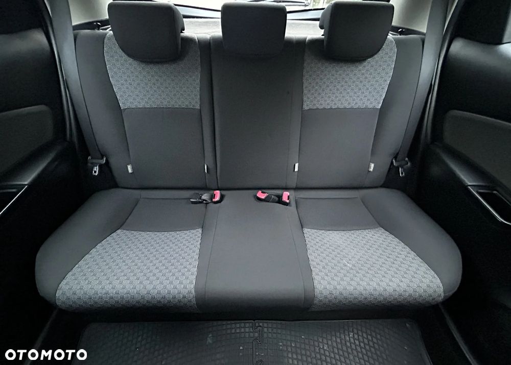 Toyota Yaris 1.33 Premium - 17