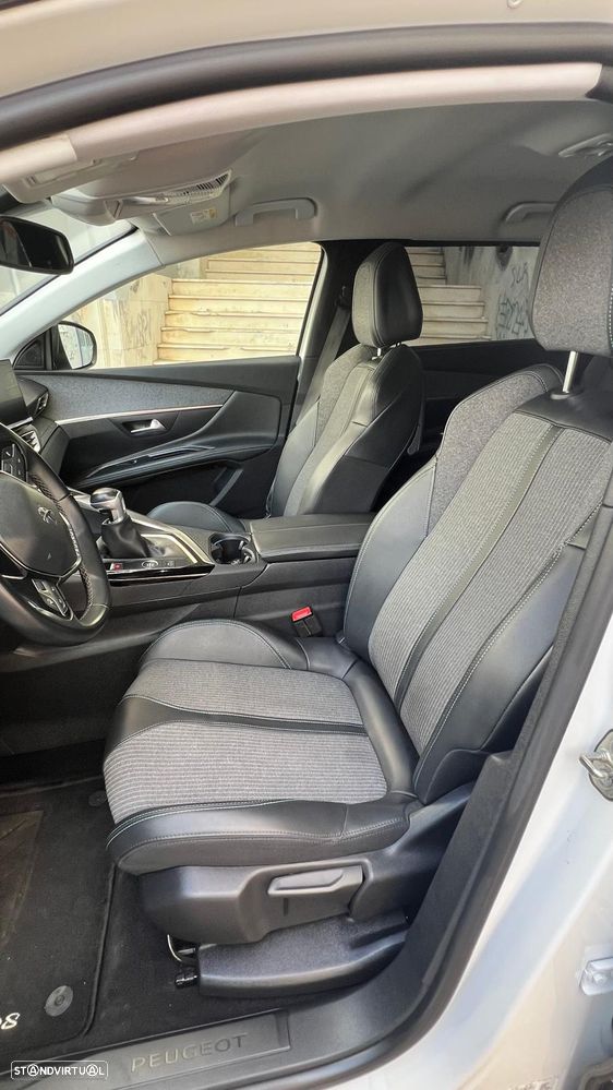 Peugeot 5008 - 7