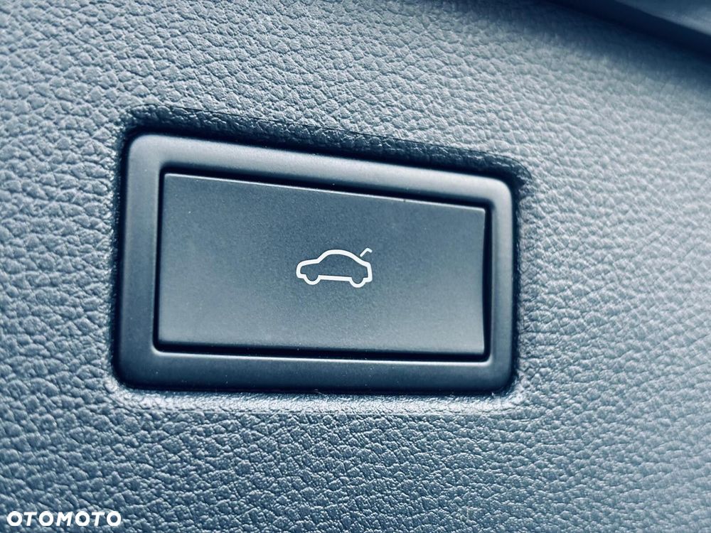 Volkswagen Tiguan 2.0 TSI 4Mot Urban Sport DSG - 10