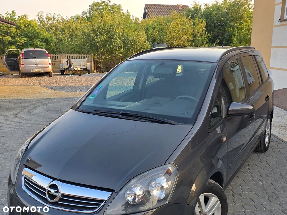 Opel Zafira 1.8 Selection - 4