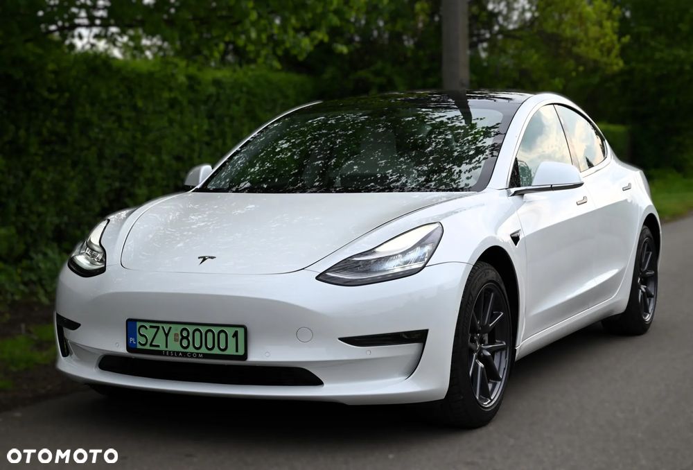 Tesla Model 3 - 16