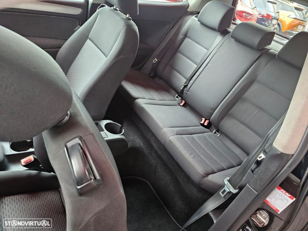 VW Golf 1.6 TDi Style - 9