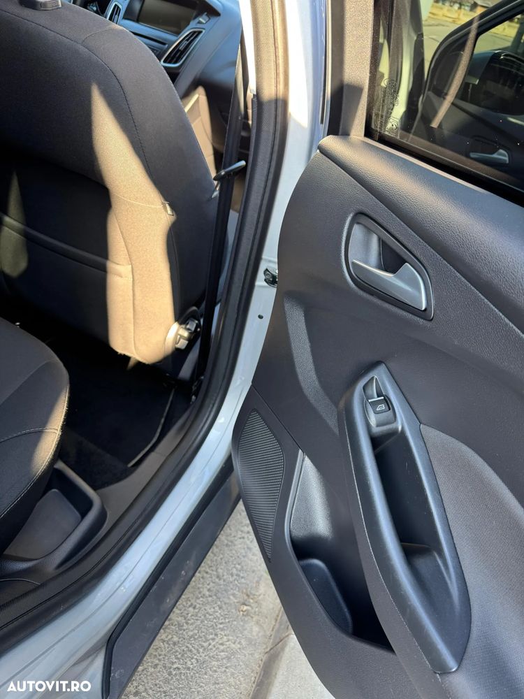 Ford Focus 1.0 EcoBoost Trend - 16
