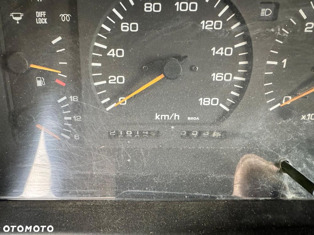 Nissan Patrol 2.8 TD SWB SLX - 21