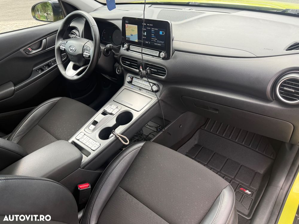 Hyundai KONA 204CP Luxury+ - 24