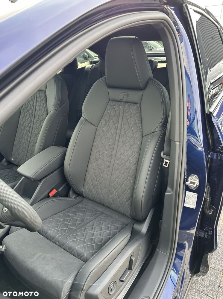 Audi Q4 Sportback e-tron - 13