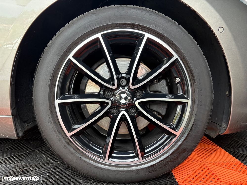 BMW 218 Active Tourer d Line Sport - 4