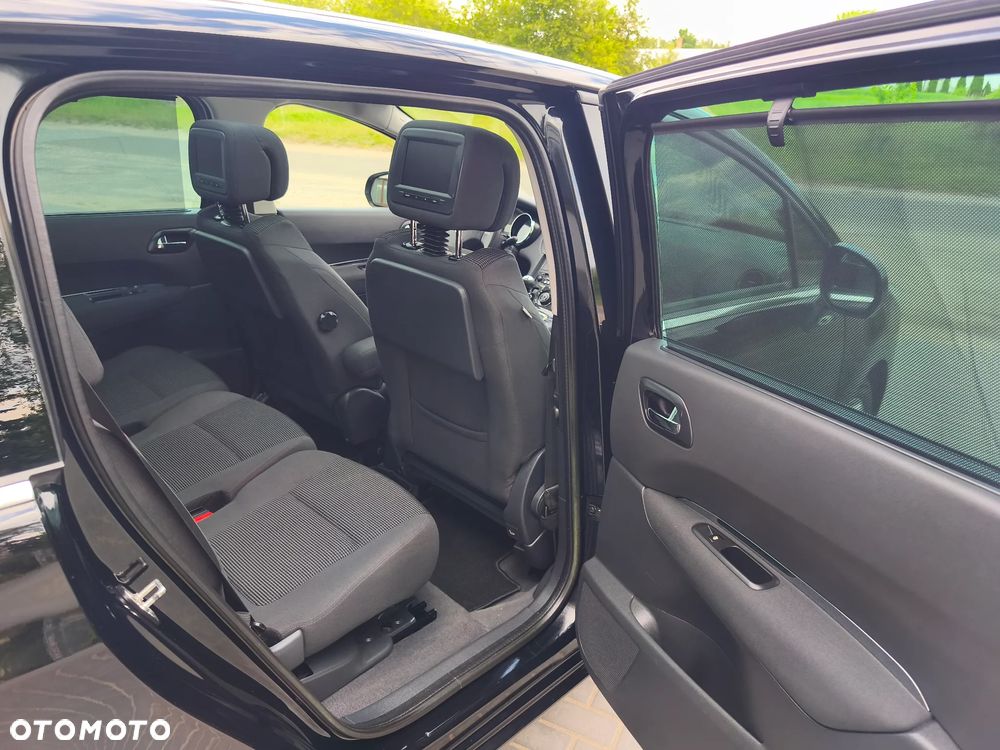 Peugeot 5008 - 30