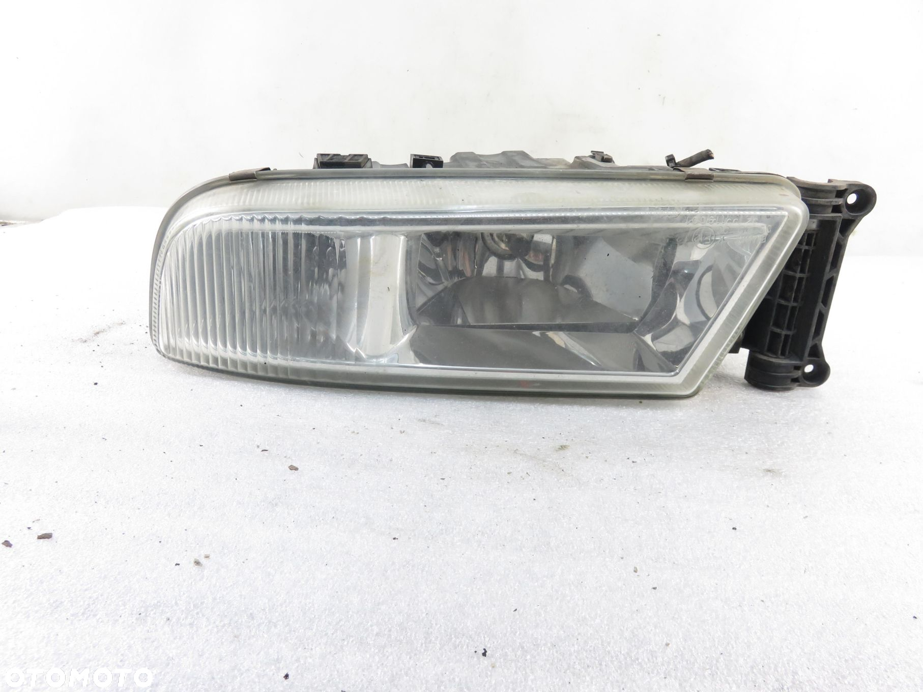 HALOGEN LEWY MAN TGX I 81251016521 - 2