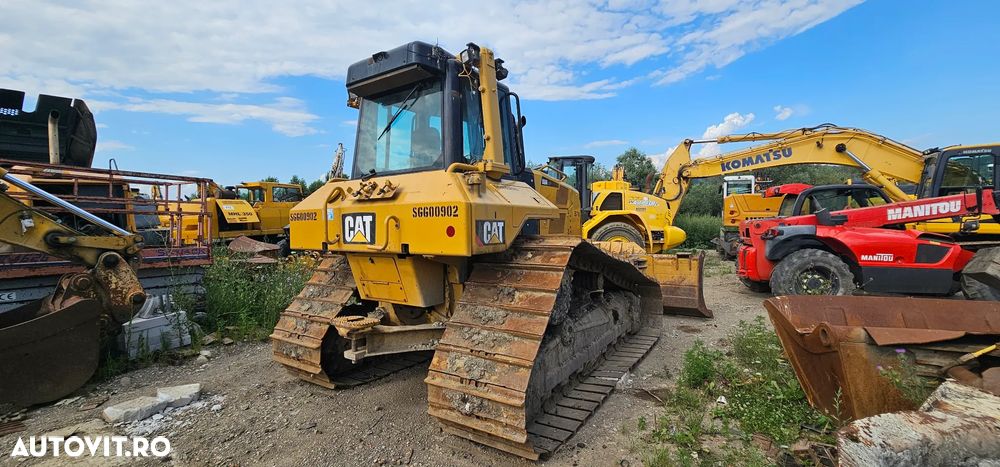 Caterpillar CAT D6N Buldozer - 3