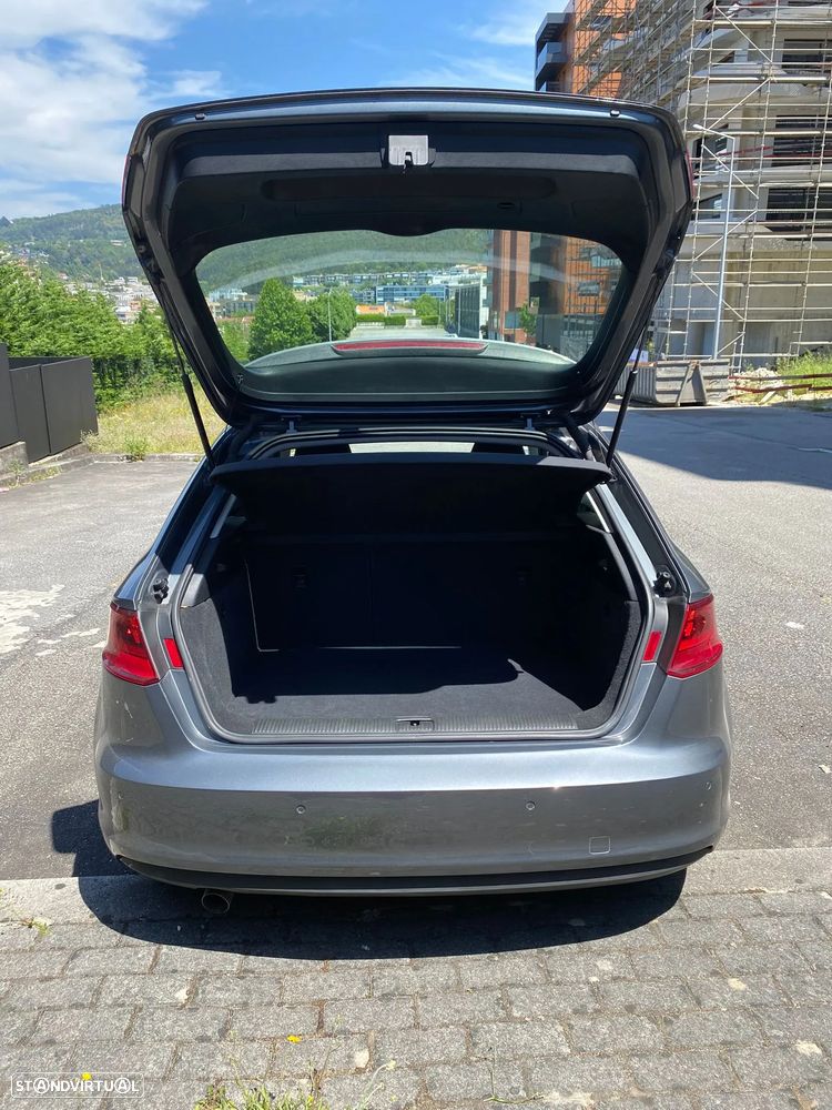 Audi A3 Sportback 1.6 TDI Attraction S tronic - 8
