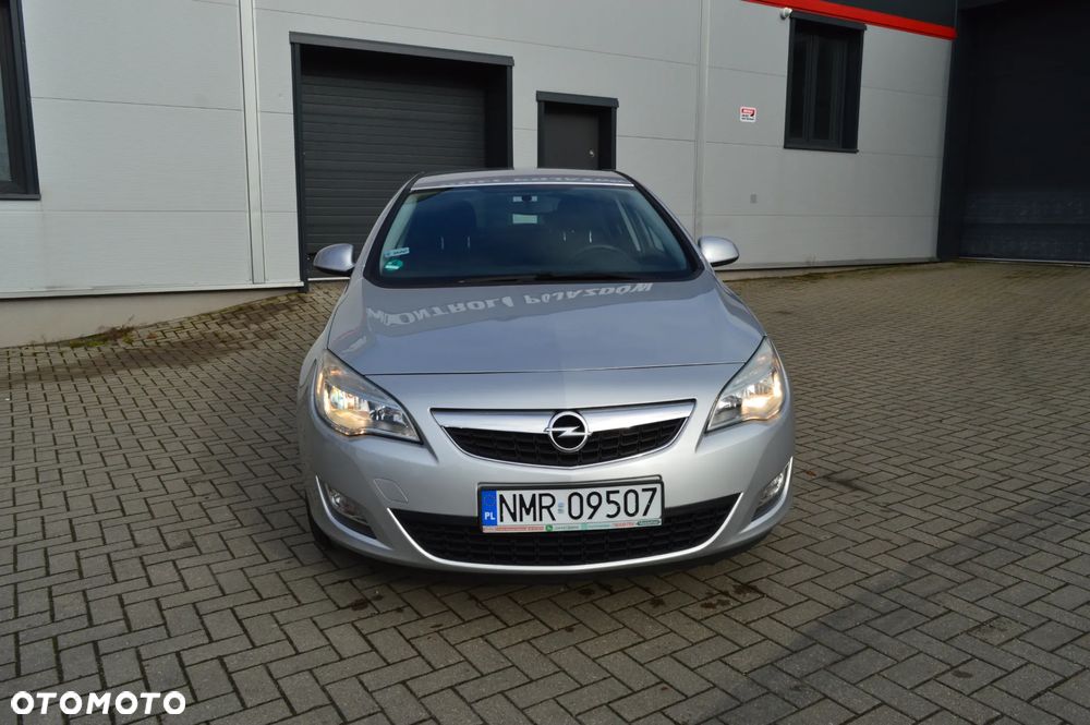 Opel Astra 1.6 - 11