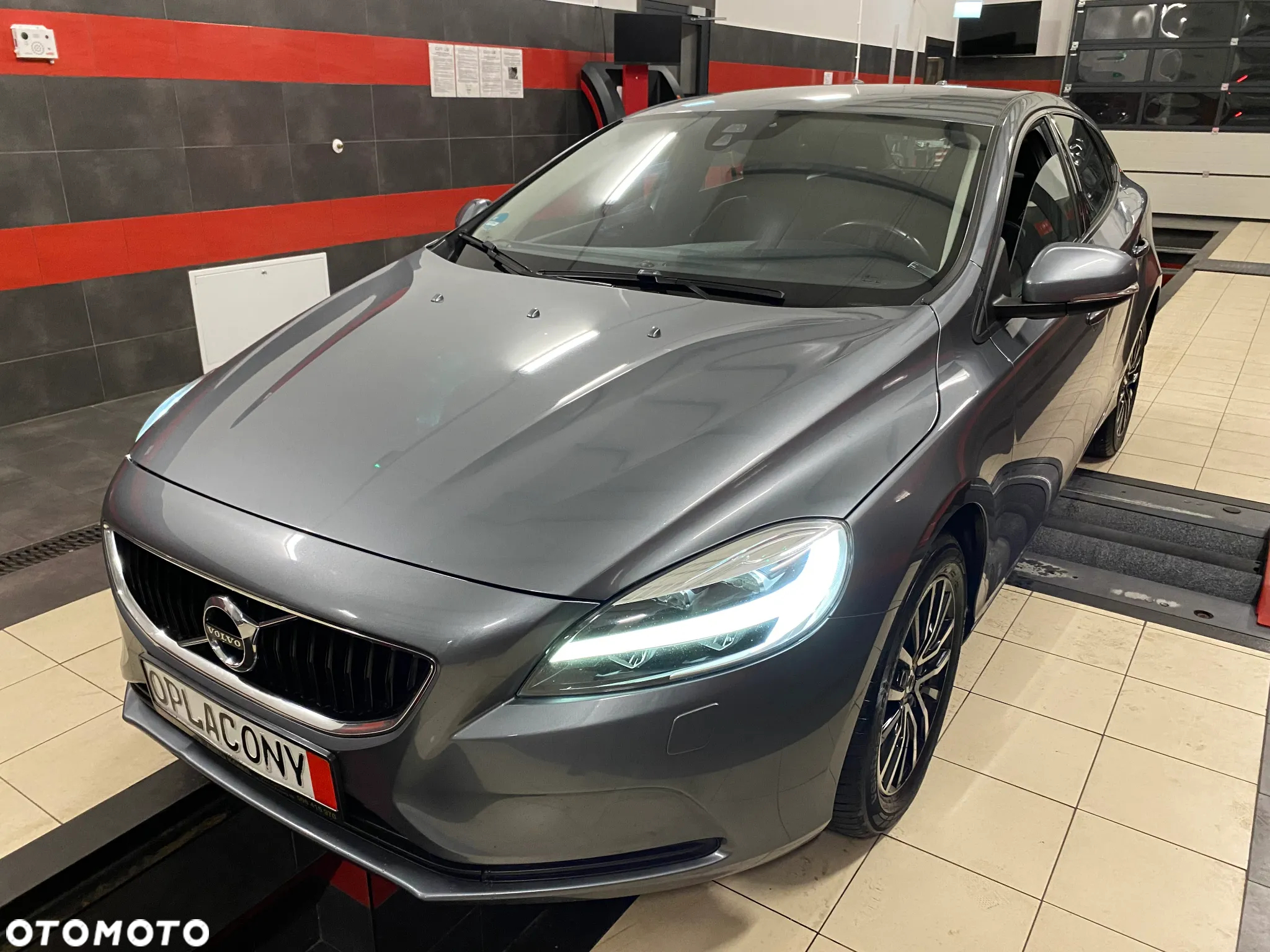 Volvo V40 D2 Momentum - 5