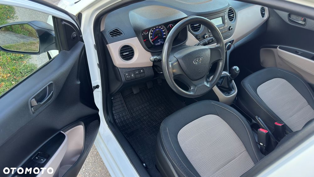 Hyundai i10 1.0 GO - 11