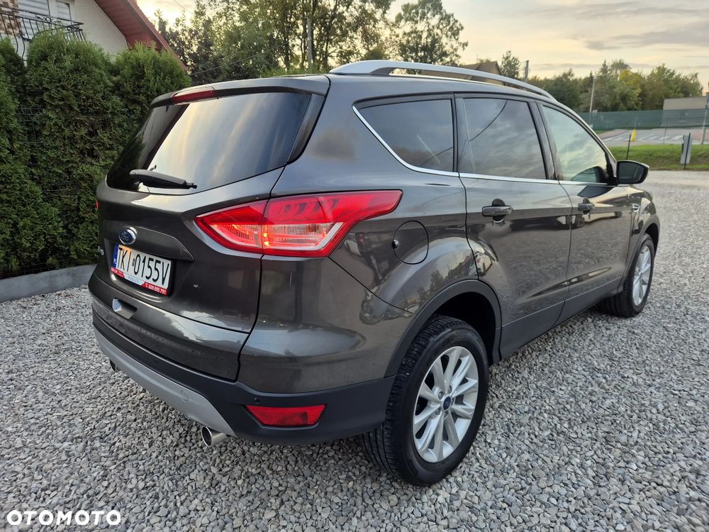 Ford Kuga 2.0 TDCi 2x4 Titanium - 3