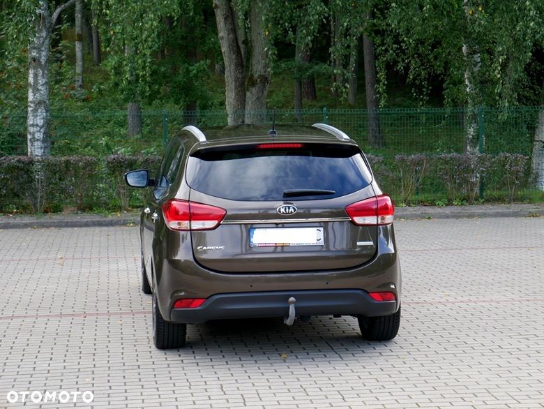 Kia Carens 1.7 CRDi 136 Dream Team Edition - 5