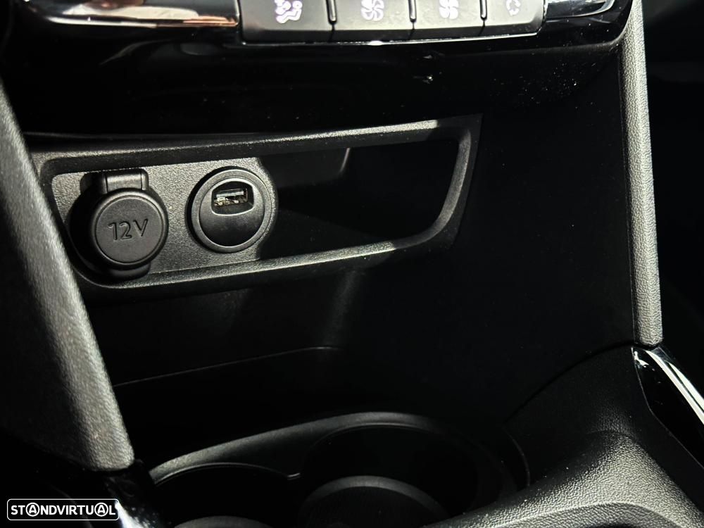 Peugeot 2008 1.2 PureTech GT Line - 48