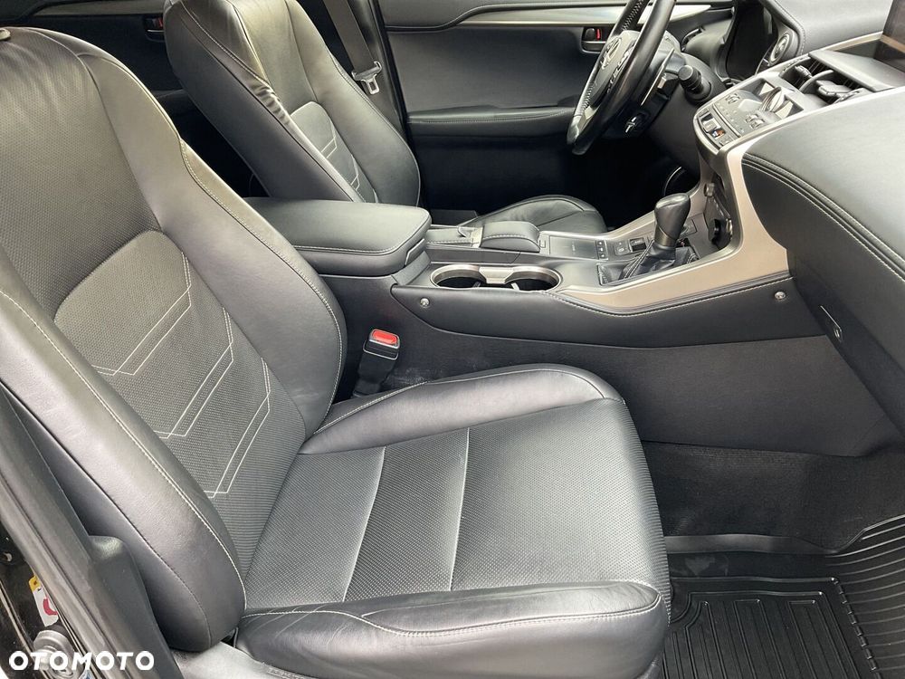 Lexus NX 300h Comfort AWD - 11