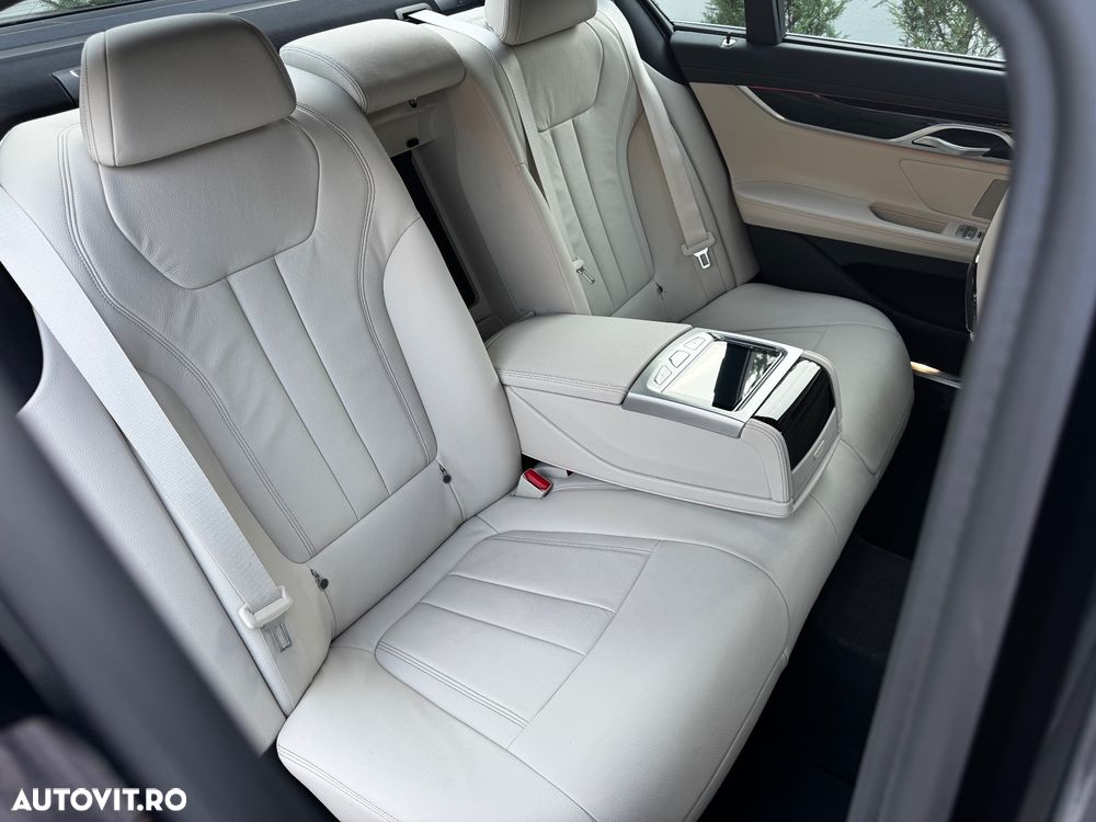 BMW Seria 7 745e AT PHEV - 19