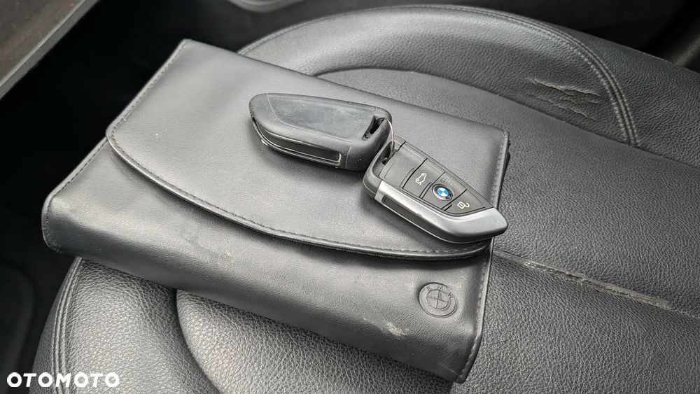 BMW X1 sDrive18d Advantage - 20