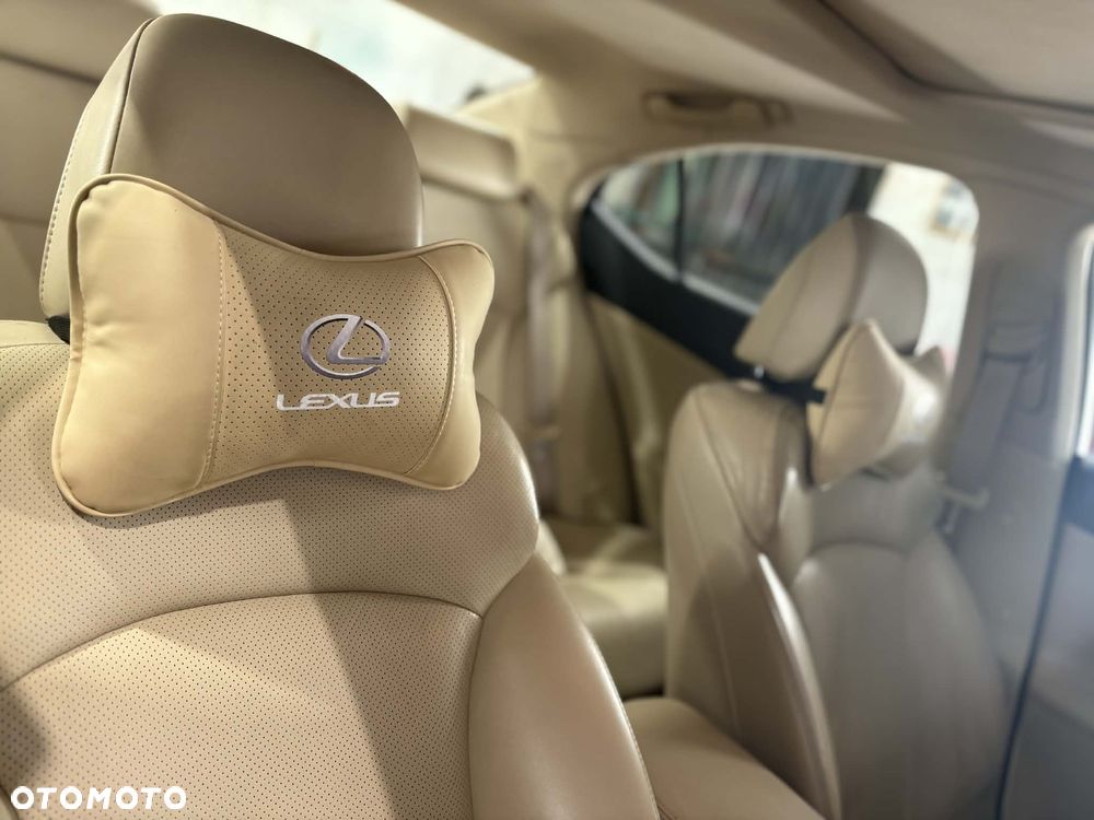 Lexus IS - 38