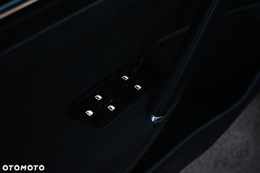 Volkswagen Golf GTD (BlueMotion Technology) DSG - 32