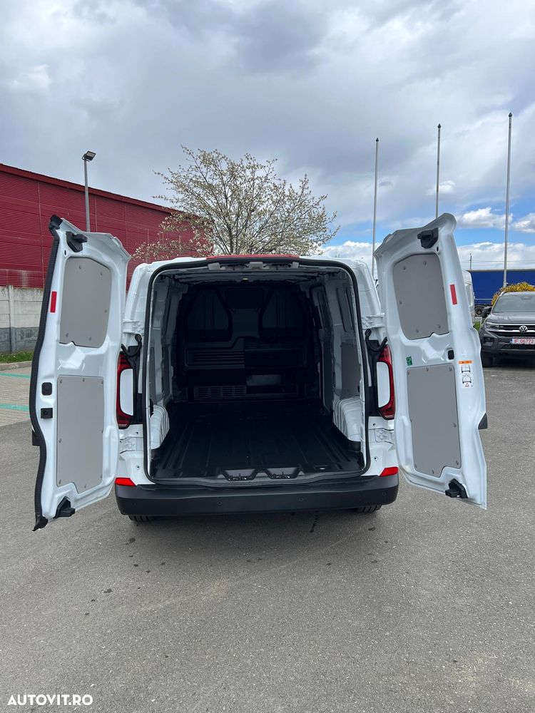 Volkswagen Transporter furgon lung 150cp - 7