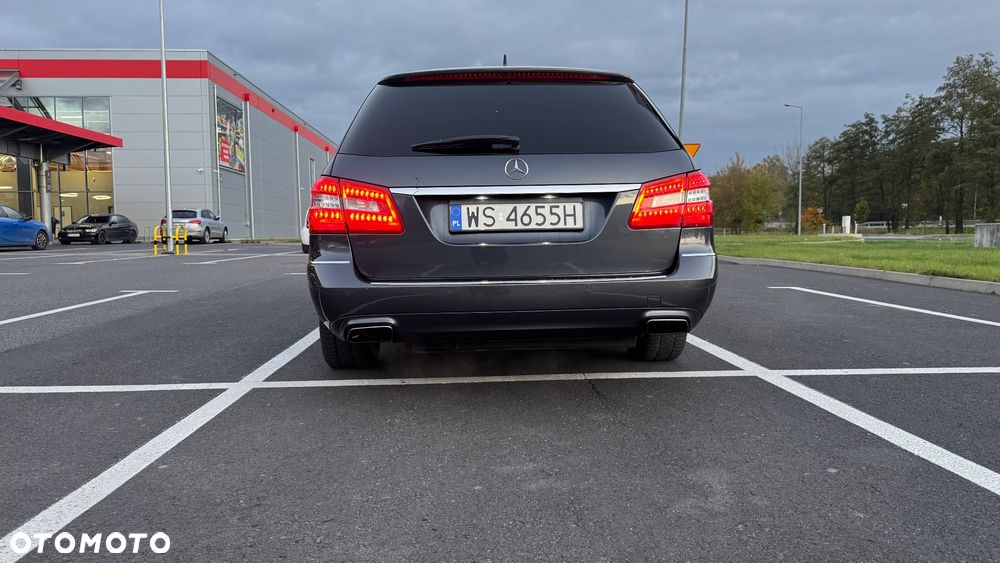 Mercedes-Benz Klasa E 250 CGI BlueEff Avantgarde - 7