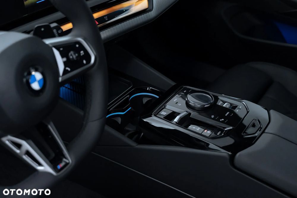 BMW Seria 5 - 25