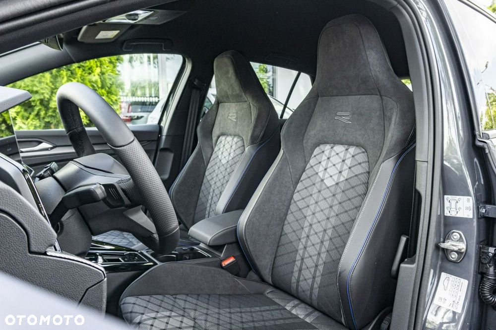 Volkswagen Golf - 13