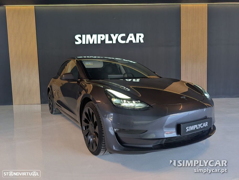 Tesla Model 3 - 9