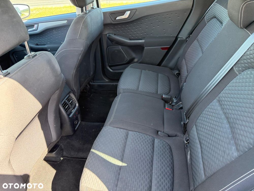 Ford Kuga - 15