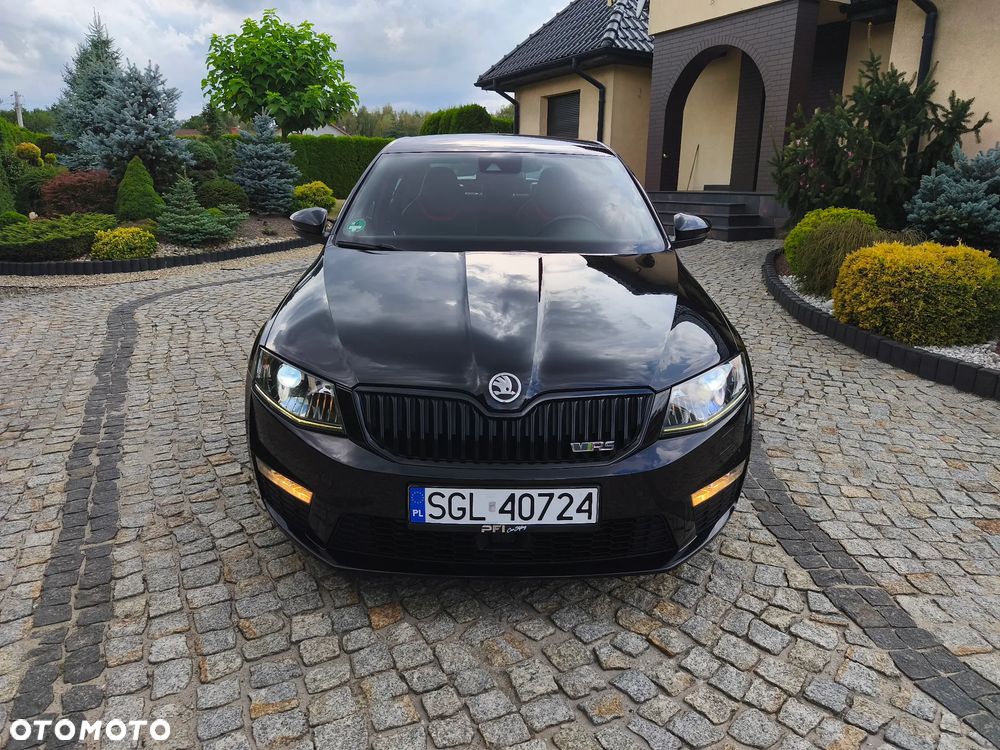 Skoda Octavia 2.0 TDI DSG RS - 17