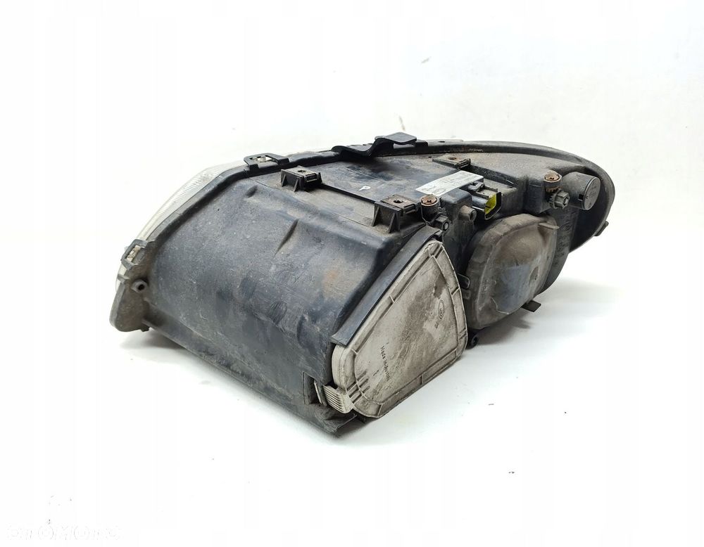 LAMPA PRAWA PRZEDNIA CHRYSLER VOYAGER IV RG - 4