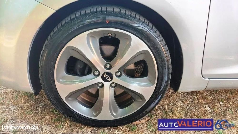 Kia Carens 1.7 CRDi ISG EX - 35