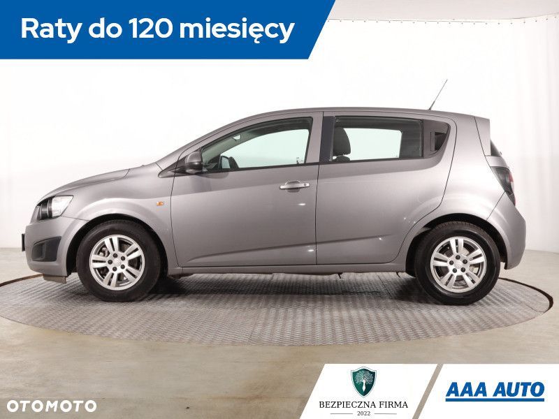 Chevrolet Aveo - 4