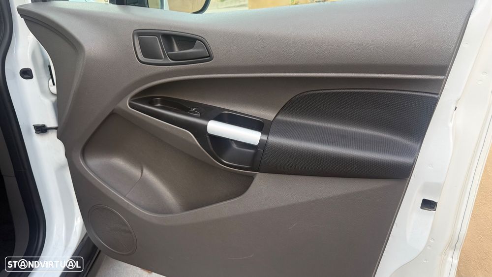 Ford Transit Connect - 21