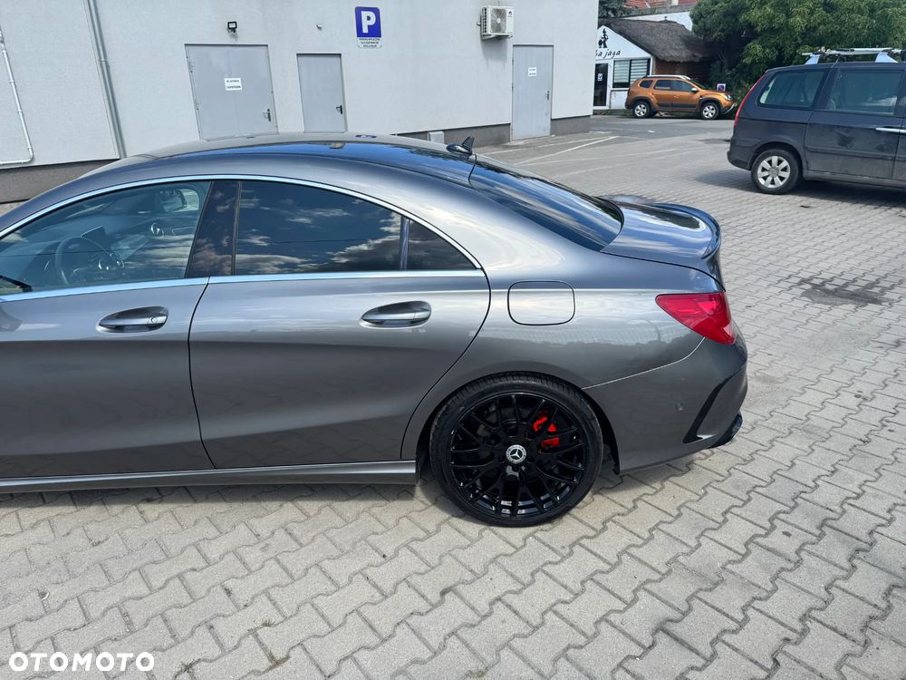 Mercedes-Benz CLA 250 4-Matic - 11