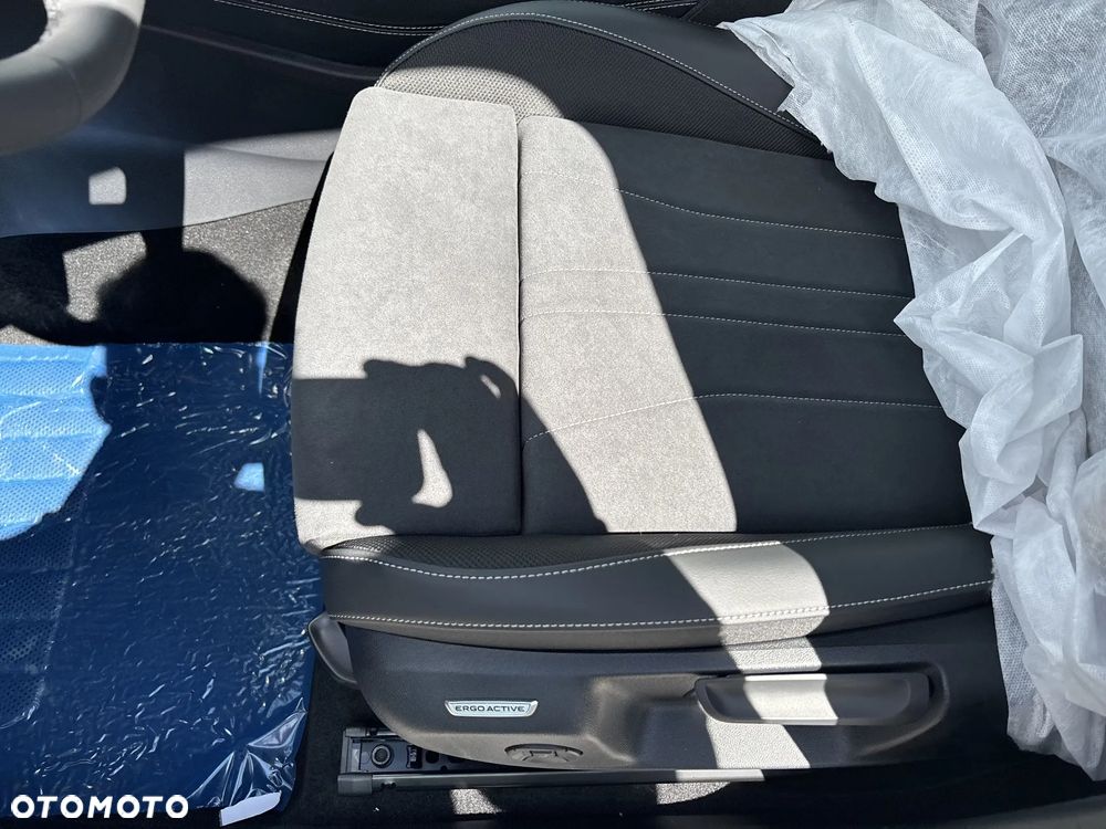 Volkswagen T-Roc 1.5 eTSI Style DSG - 10
