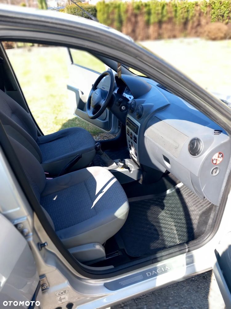 Dacia Logan 1.6 SL Arctica - 4