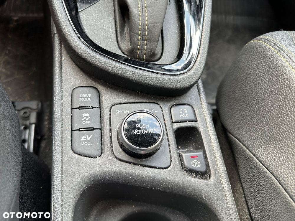 Toyota Yaris Cross - 13