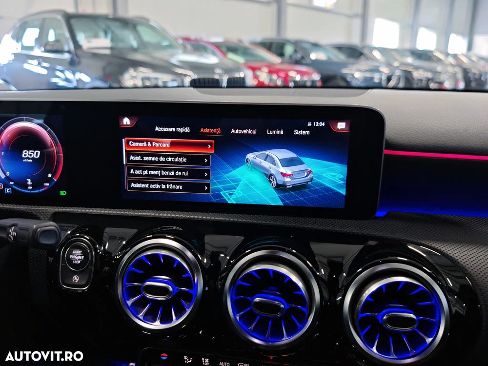 Mercedes-Benz A 180 d 7G-DCT AMG Line - 16