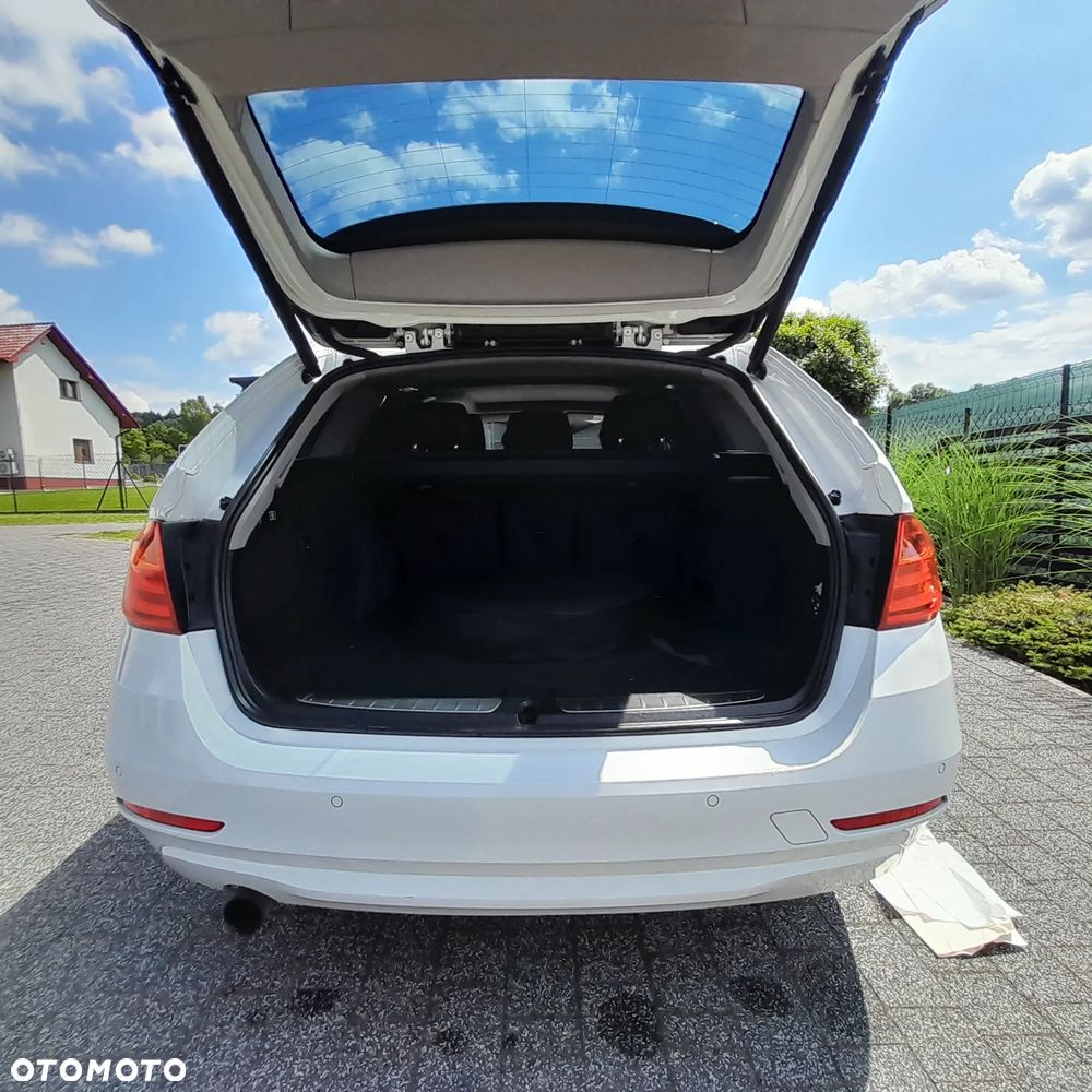 BMW Seria 3 318d - 5
