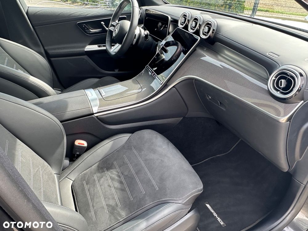 Mercedes-Benz GLC 300 e 4Matic 9G-TRONIC AMG Line - 12