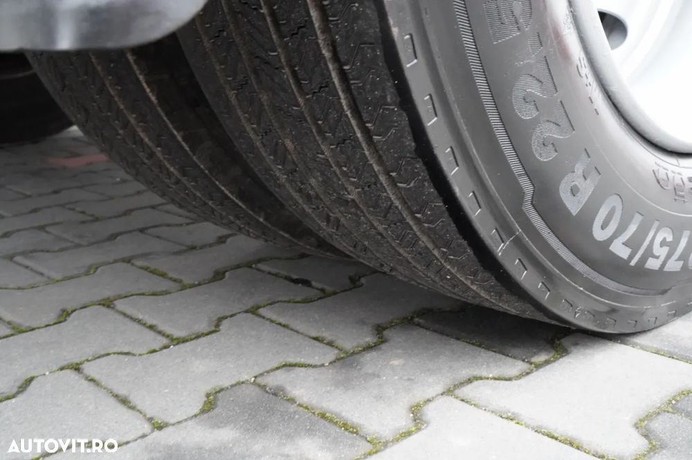 Schmitz Cargobull REFRIGERAT / THERMO KING SLX SPECTRUM / 1 axă / 11,3 M / MULTIMEMBRU / DHOLLANDIA LIFT / SAF - 18