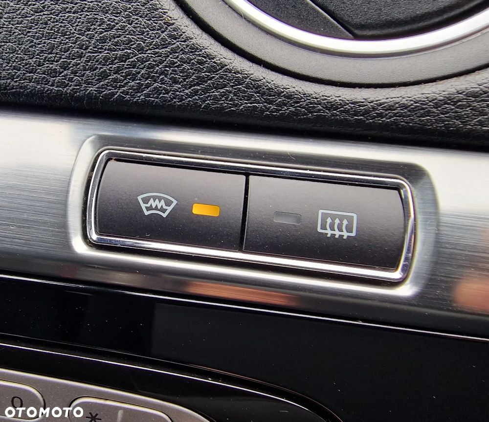 Ford S-Max 2.0 TDCi DPF Titanium MPS6 - 25