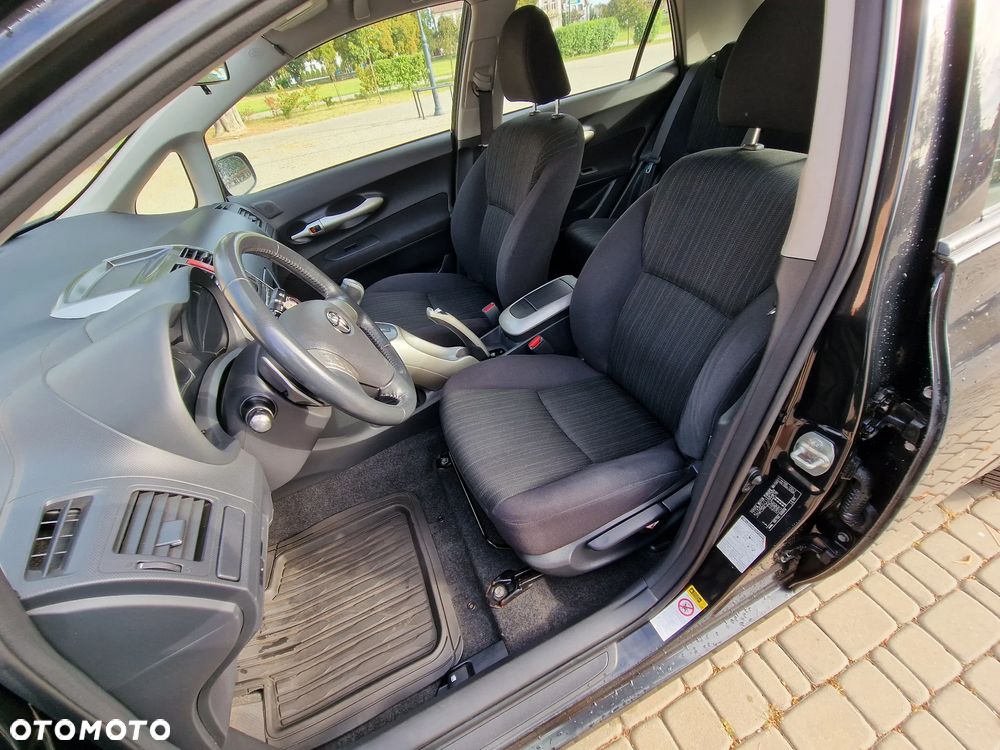 Toyota Auris 1.4 D-4D Luna MM - 21