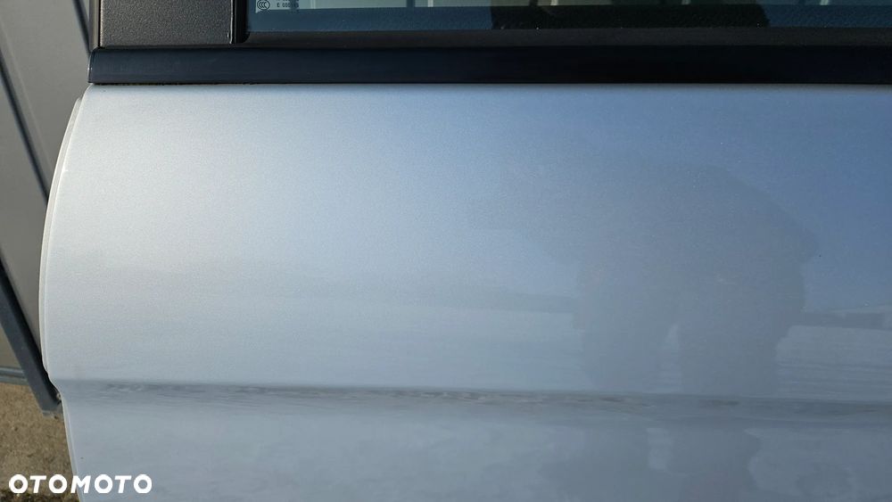 Drzwi lewe tylne Mercedes B-klasa W245 lewy tył 761 kompletne - 3